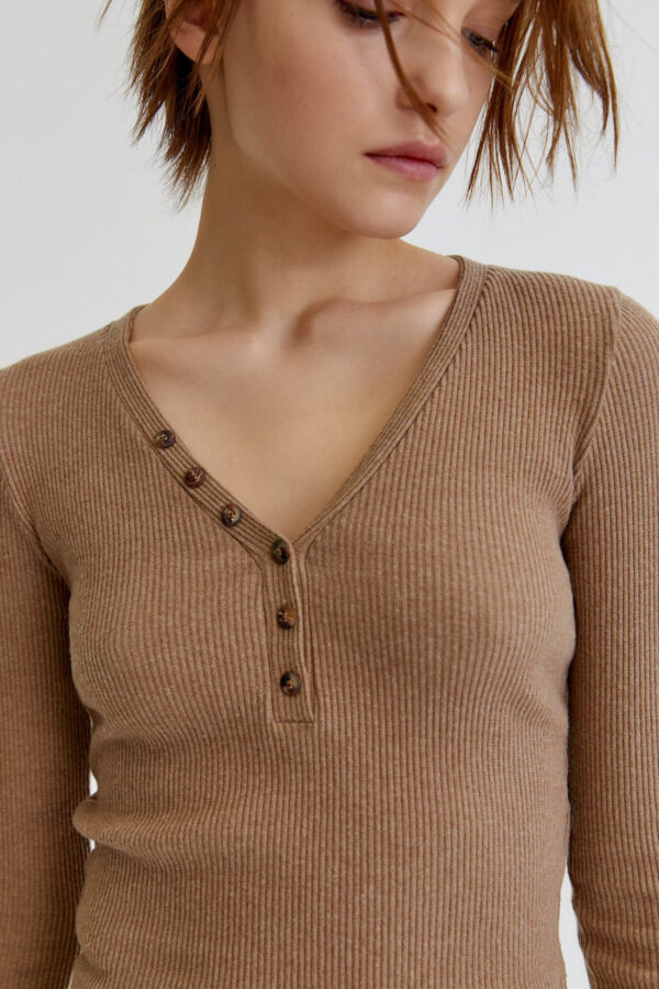 Ribbed Cropped T-Shirt With Buttons