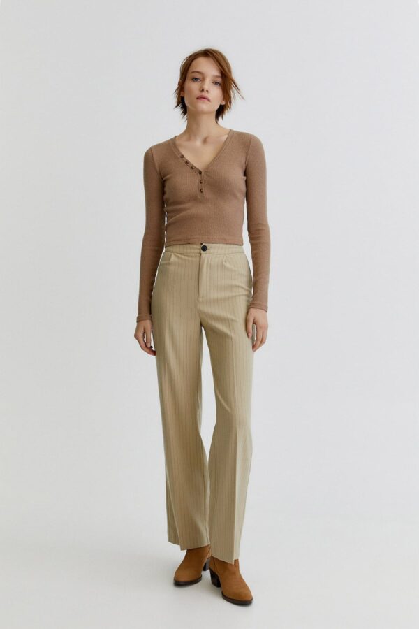 Ribbed Cropped T-Shirt With Buttons