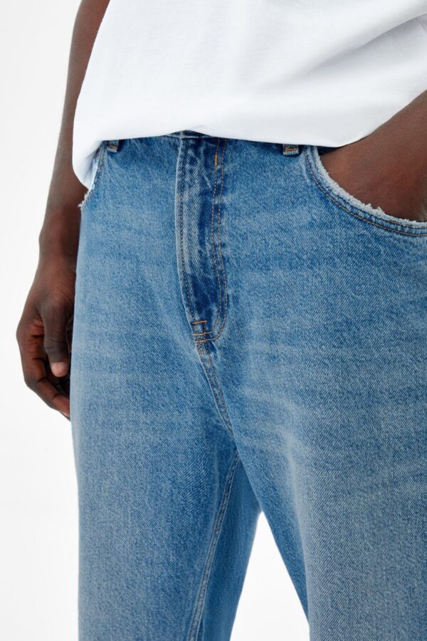 Loose-fit Jeans
