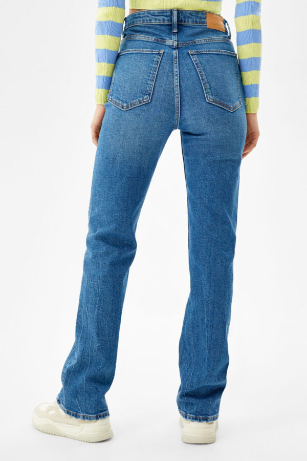 High-Rise Comfort Slim-Fit Straight-Fit Jeans