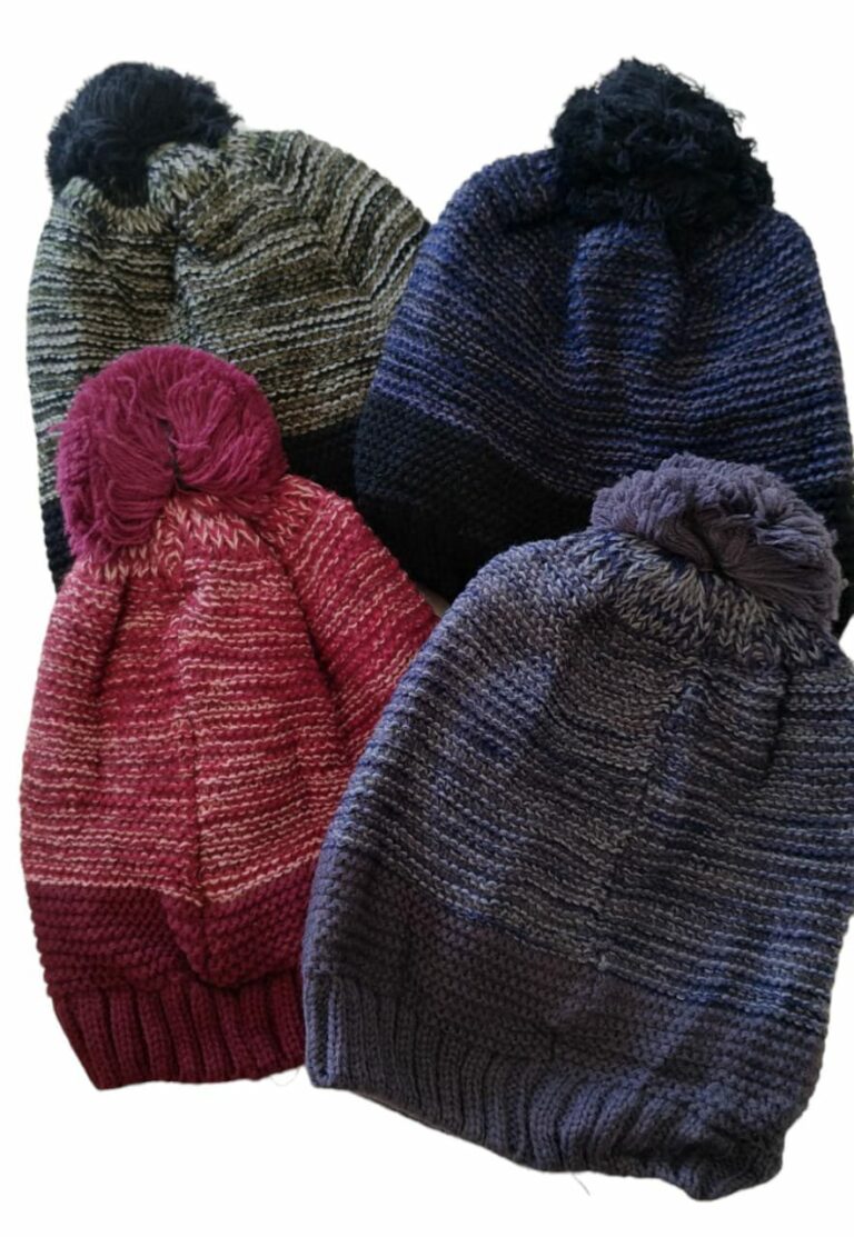 Gorro infantil con pompon h corderito