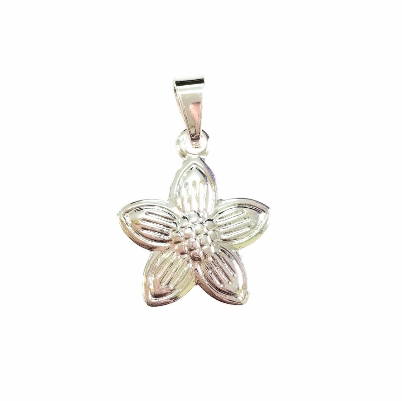 Dije AQ blanco florcita