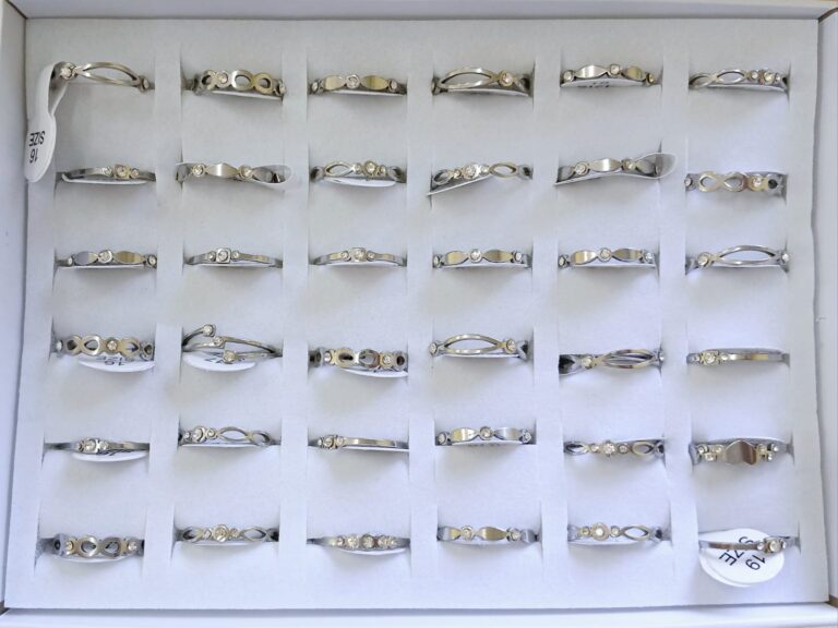 Anillo AQ Finos con Stras
