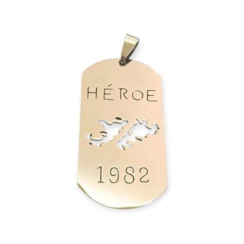 Dije AQ Héroe 1982