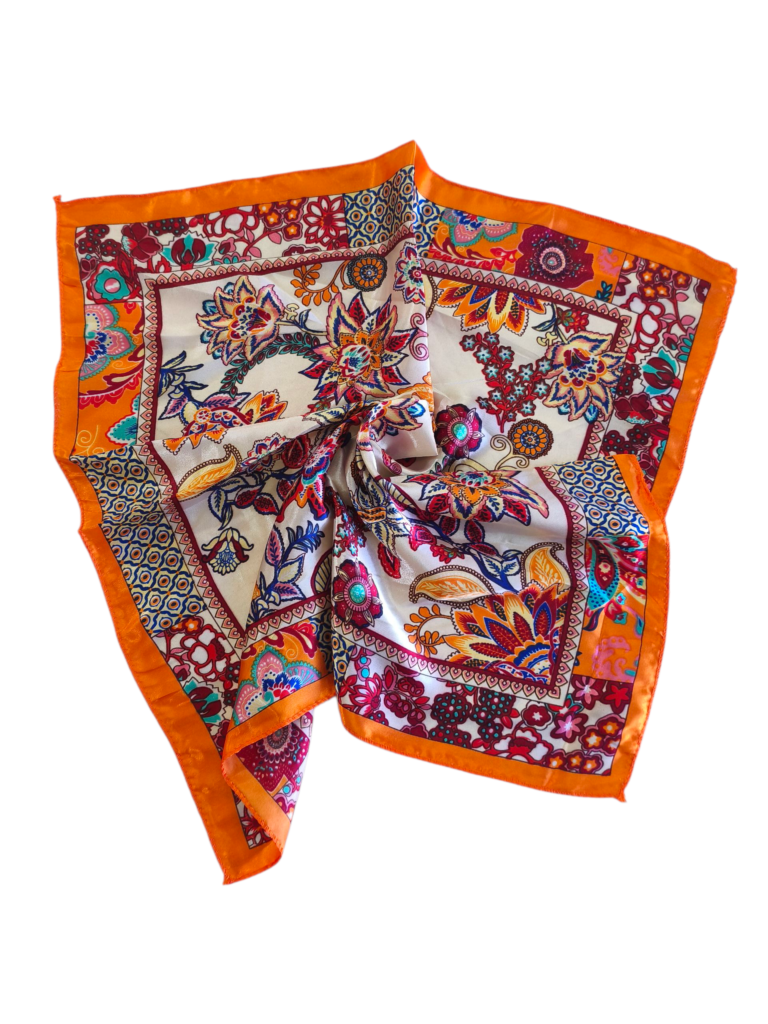 Pañuelos gatitos raso 50×50.
