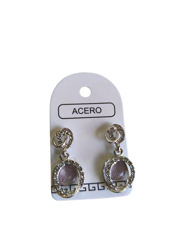 Aro colgante con perla.