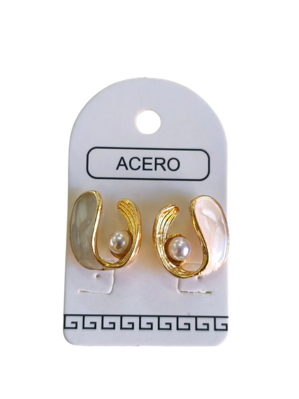 Aro AQD esmaltado con perla.