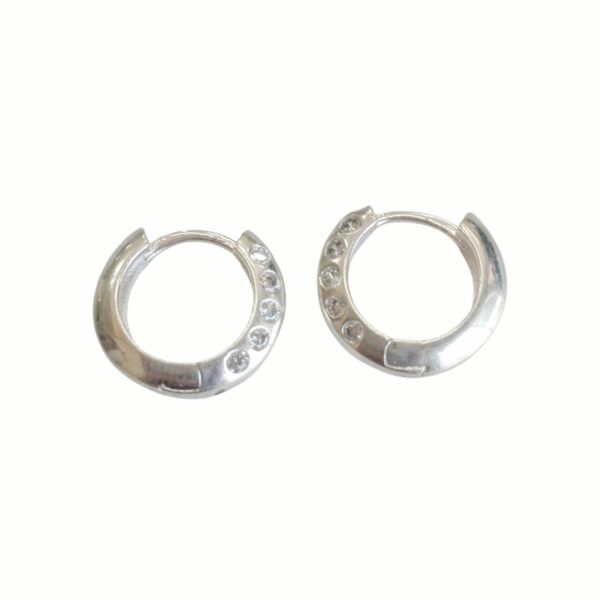 Plata línea exclusiva con CUBIC