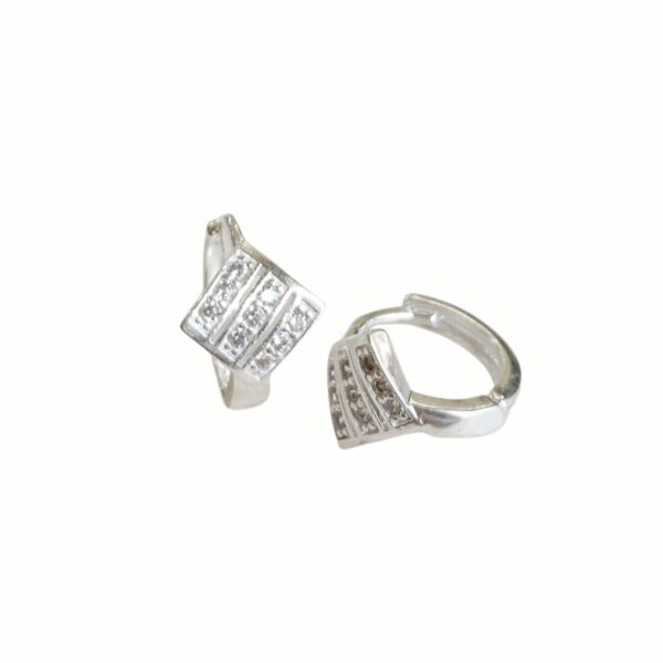 2026/02/1000420773.jpg Plata línea exclusiva con CUBIC