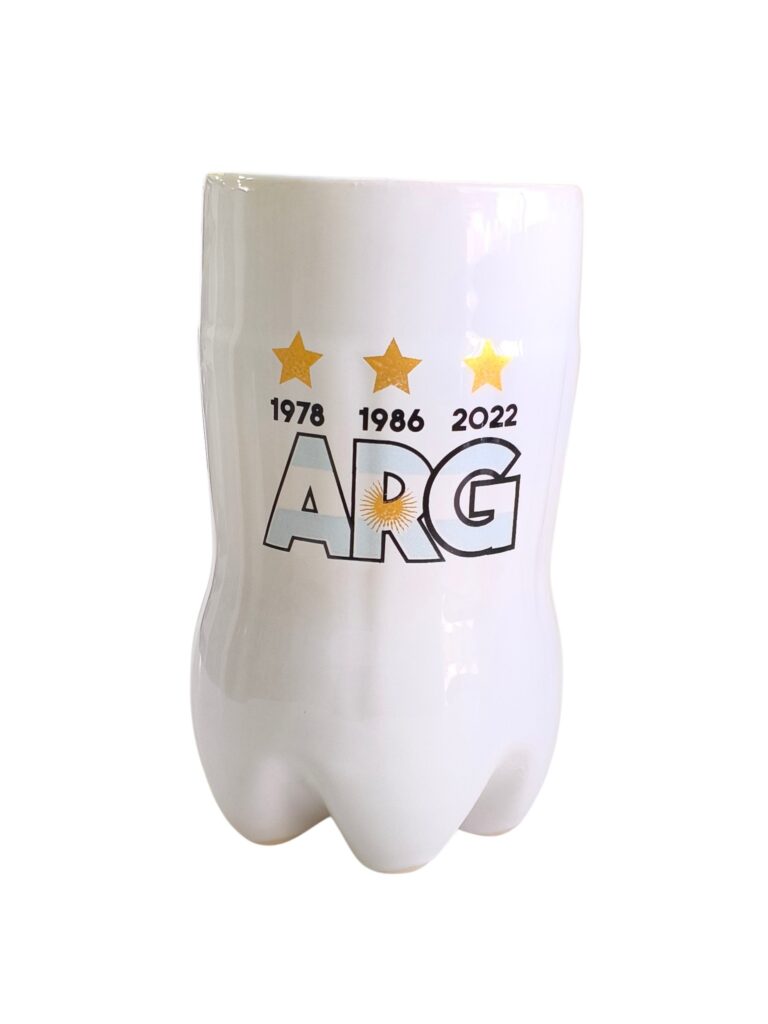 Vaso Fernet de cerámica.